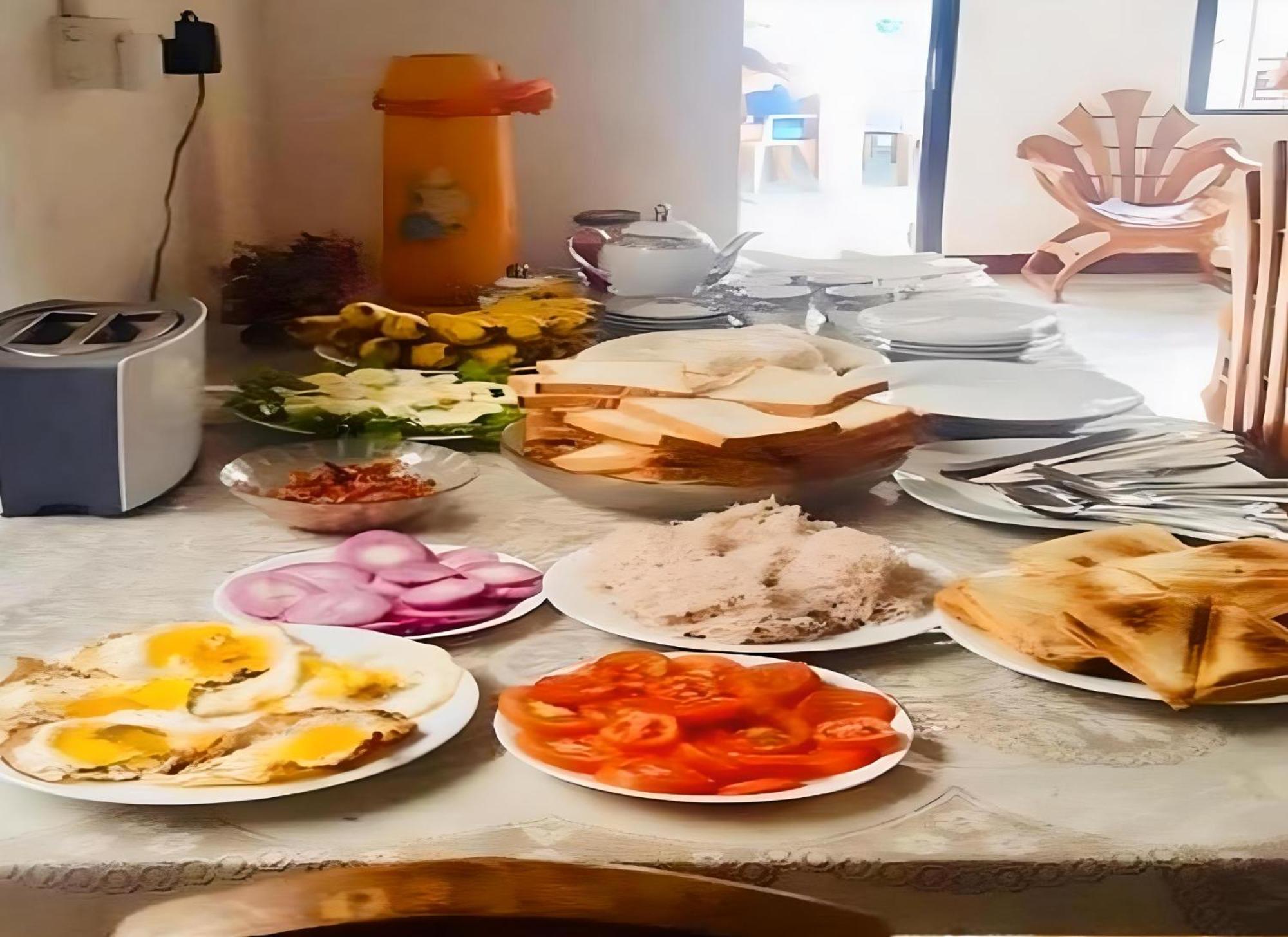 Traveller'S Hostel Хіккадува Екстер'єр фото